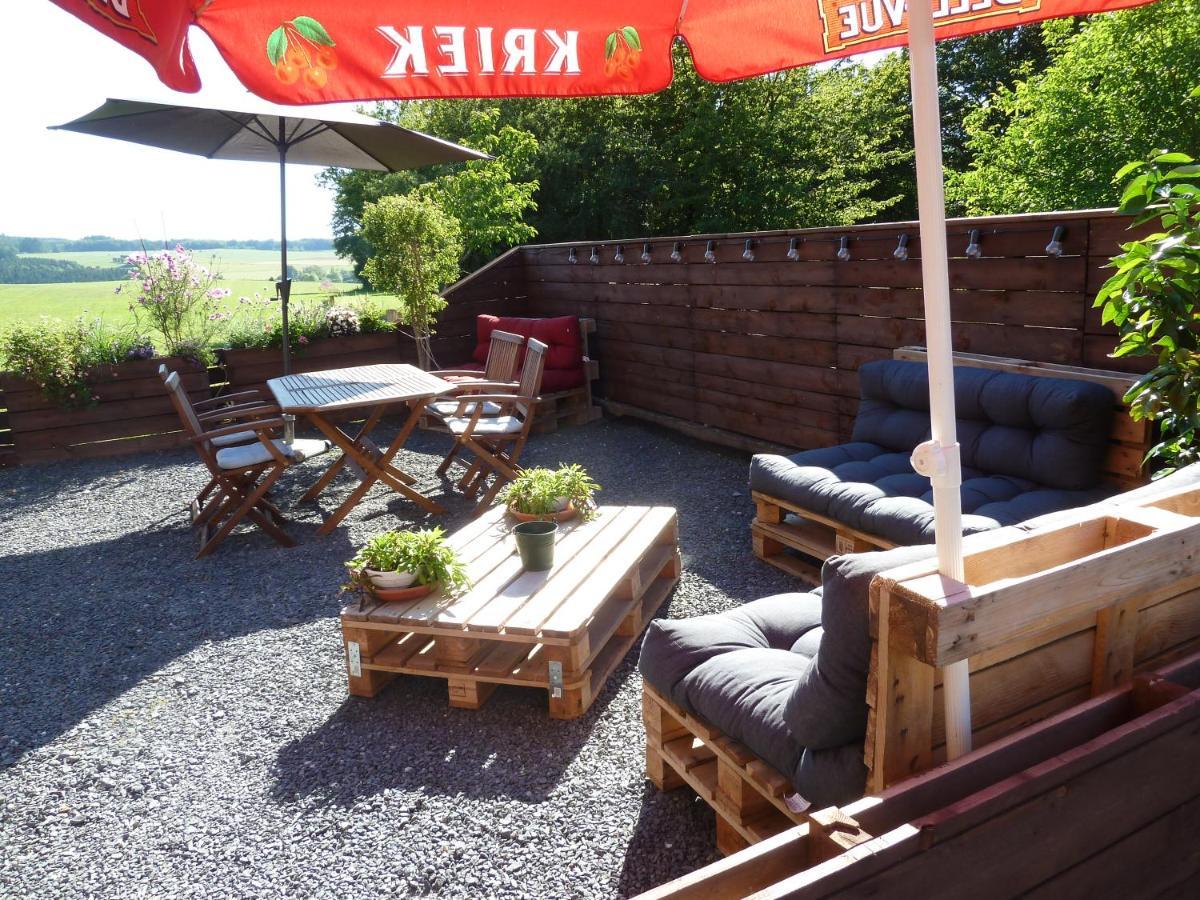 'Chez Lulu' - Gîte de charme en Ardennes avec grande terrasse fermée Nassogne Extérieur photo